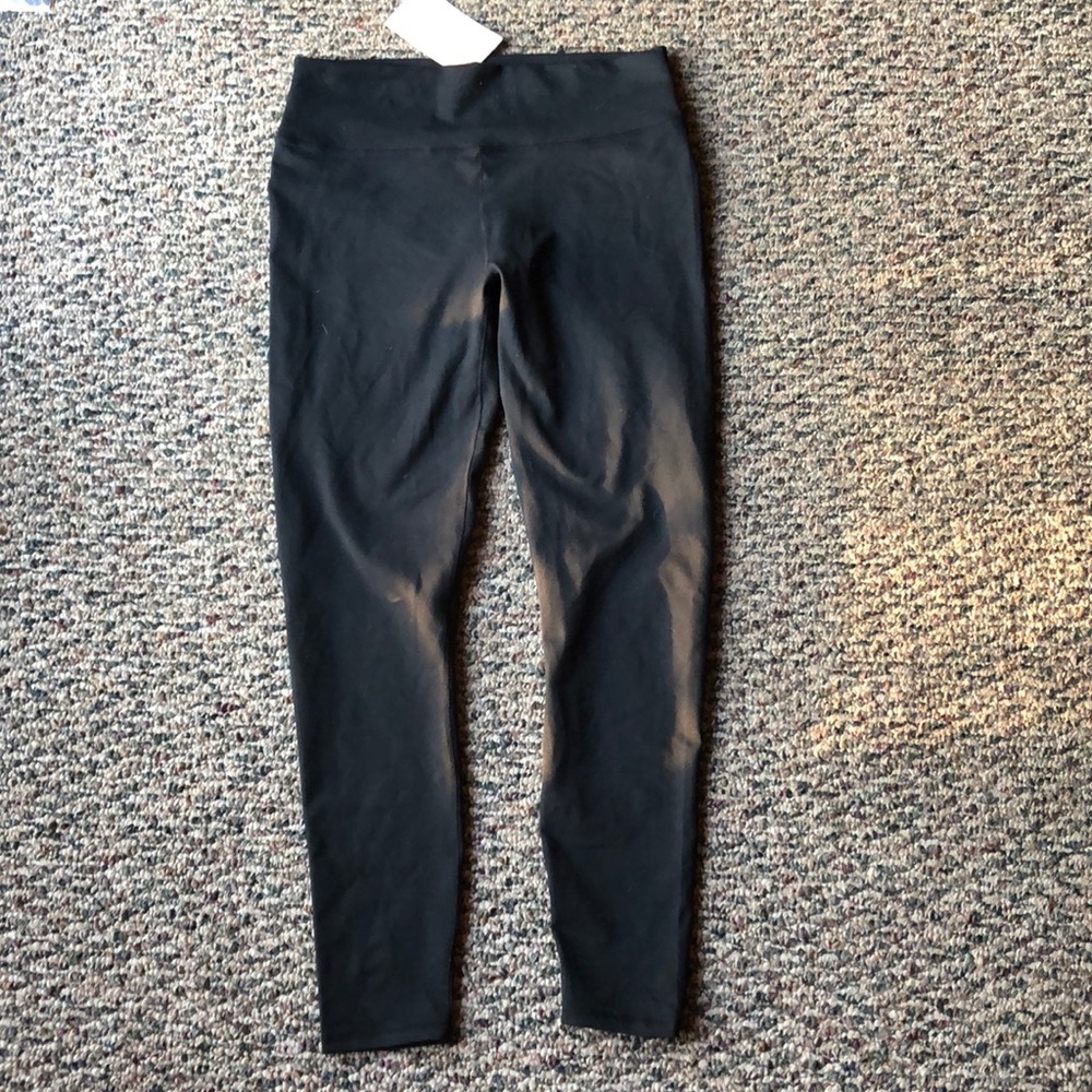 Fabletics high-waisted solid power hold legging